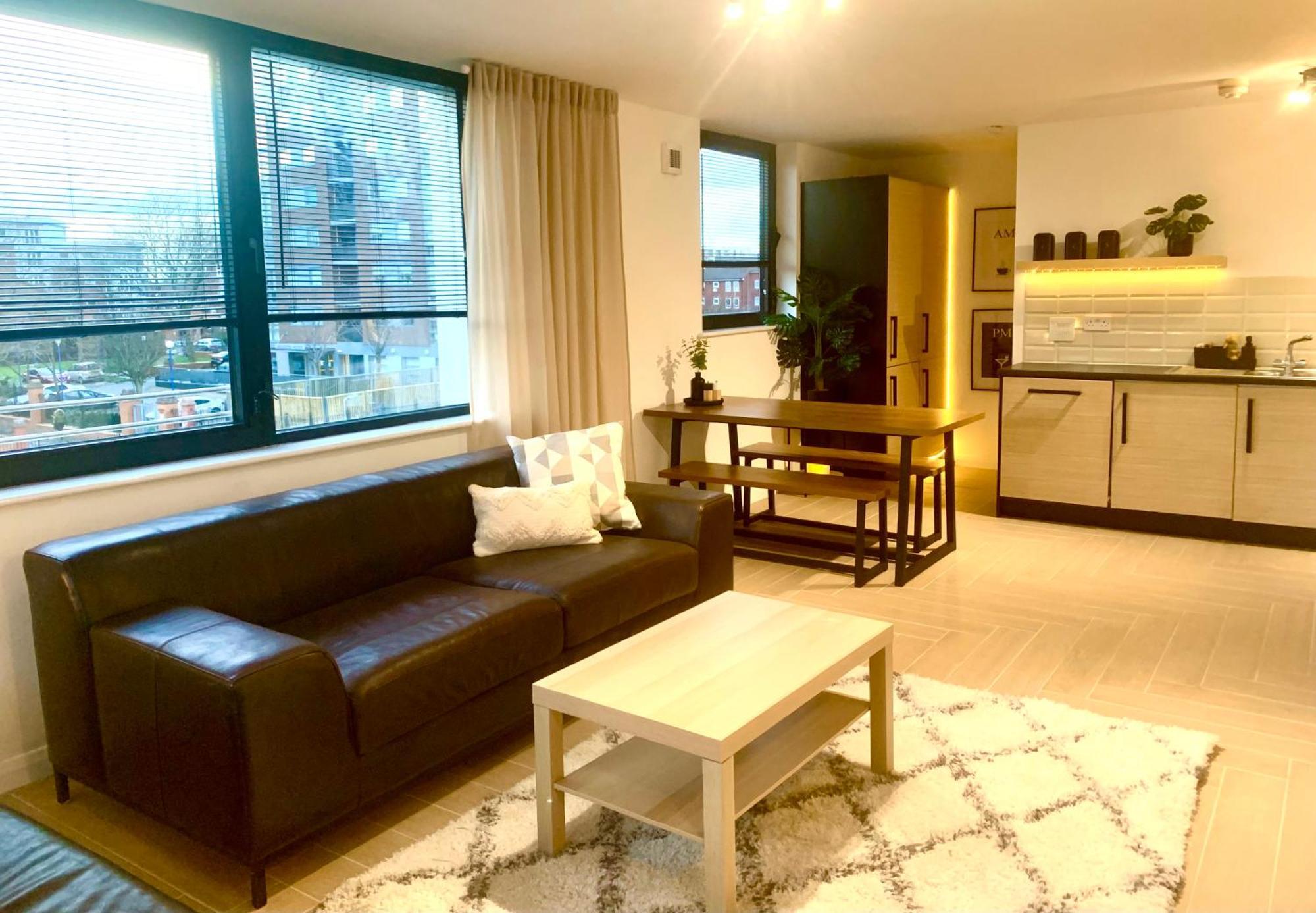 Large Stylish 3 Bedroom City Centre Apartment Free Secure Parking 利物浦 外观 照片