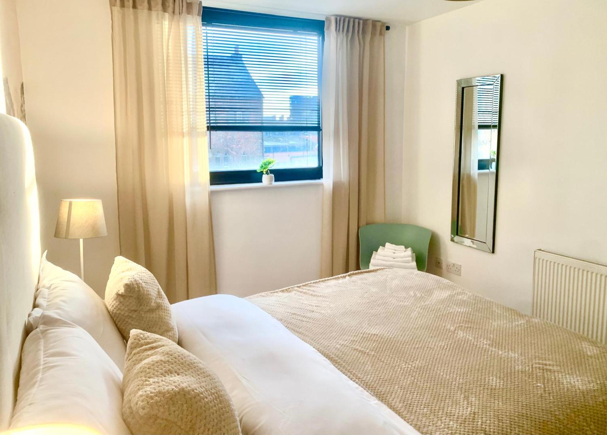Large Stylish 3 Bedroom City Centre Apartment Free Secure Parking 利物浦 外观 照片