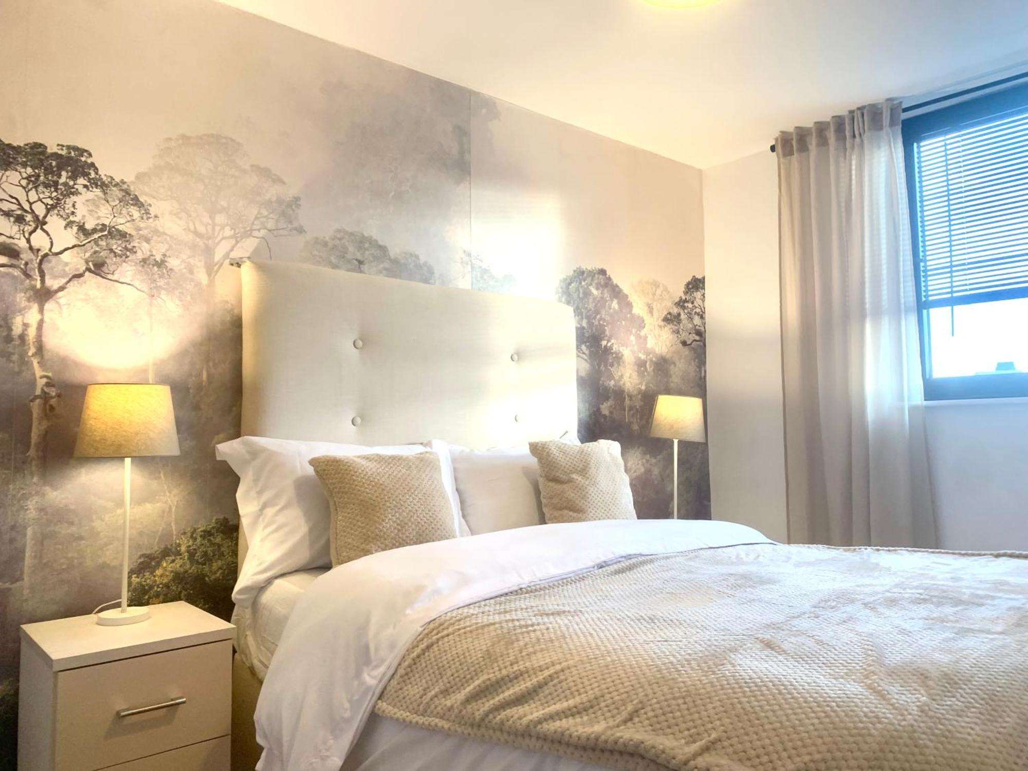 Large Stylish 3 Bedroom City Centre Apartment Free Secure Parking 利物浦 外观 照片